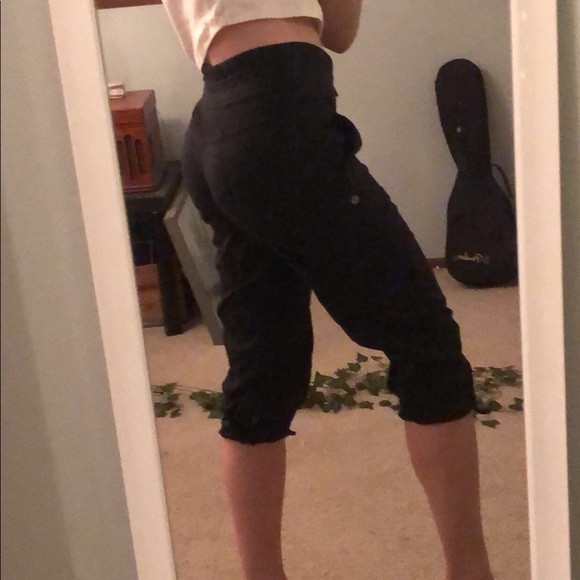 lululemon athletica Pants - Lululemon Dance Studio Jogger Capri